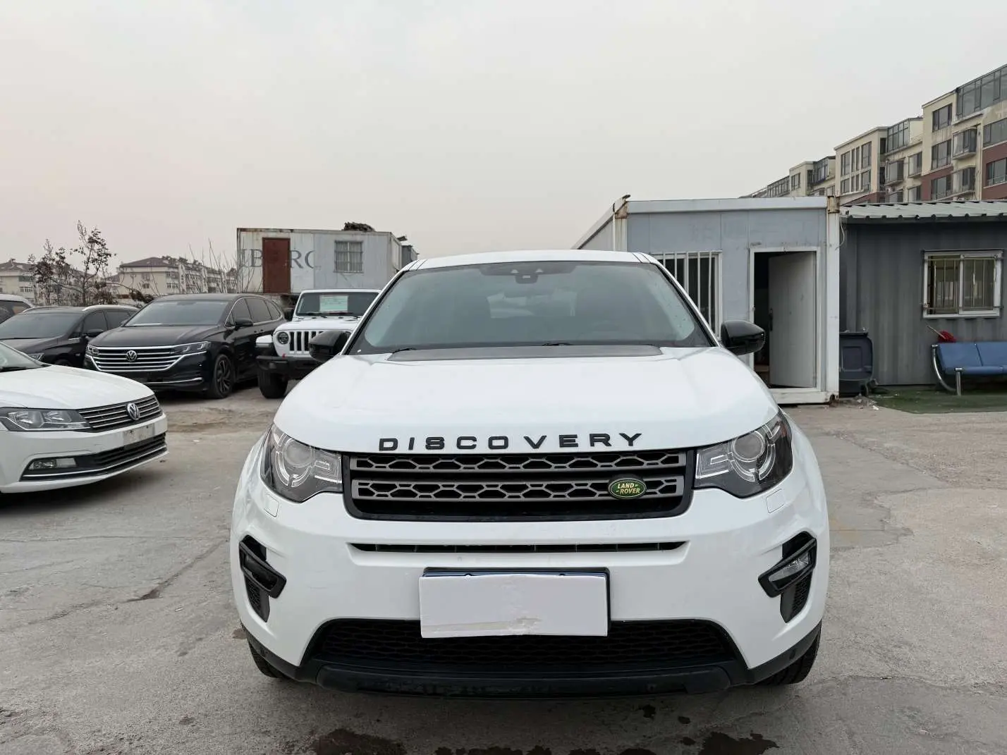 Land Rover Discover the magic  из Китая