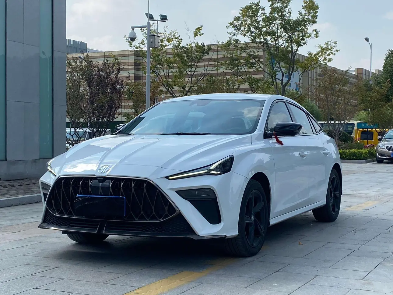 MG 5 Scorpio  из Китая