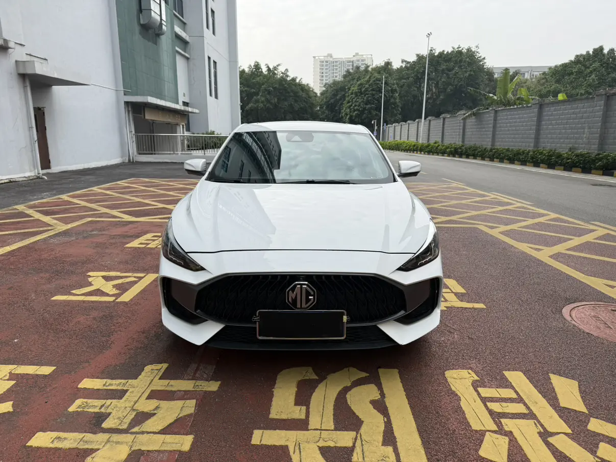 MG 5  из Китая