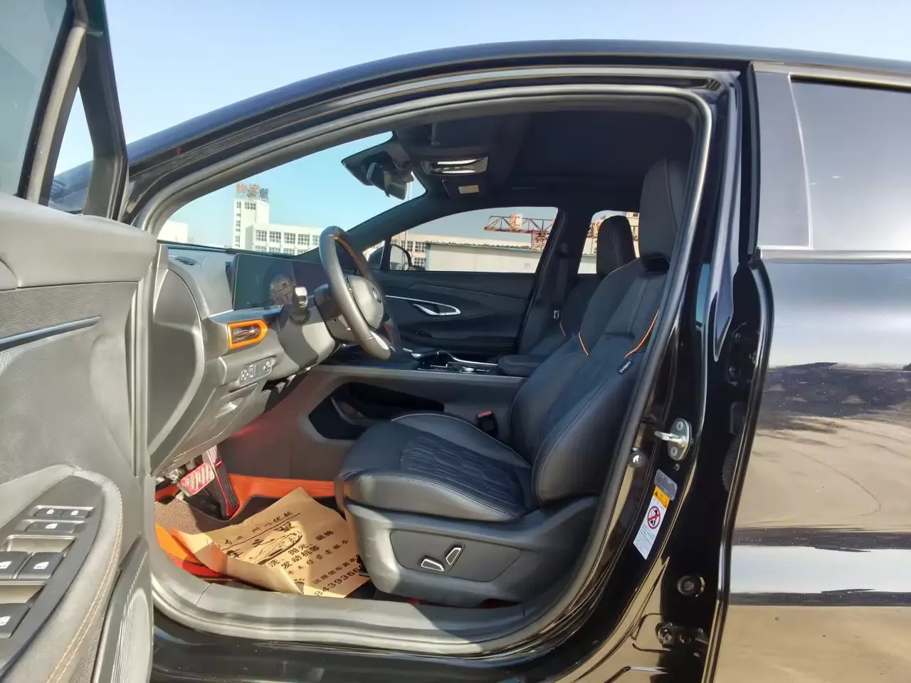 Changan UNI-T  из Китая