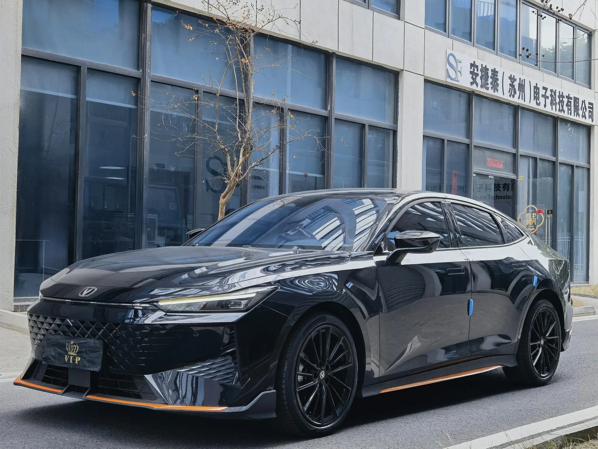 Changan UNI-V  из Китая