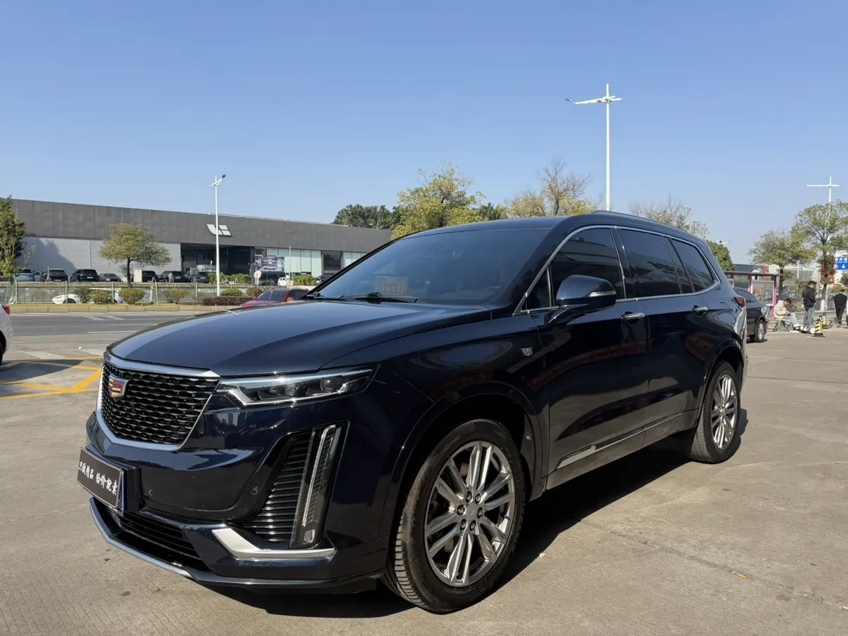Cadillac XT6  из Китая