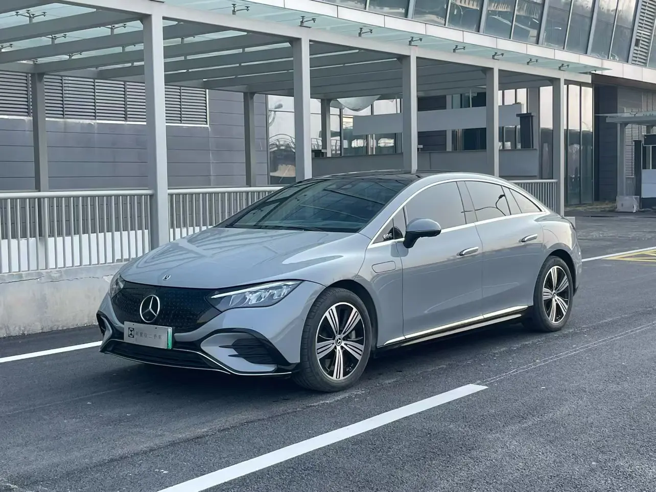 Mercedes-Benz EQE  из Китая