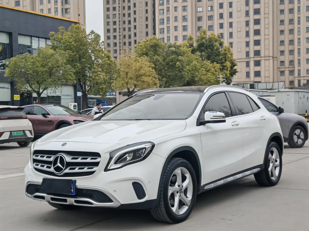 Mercedes-Benz GLA  из Китая