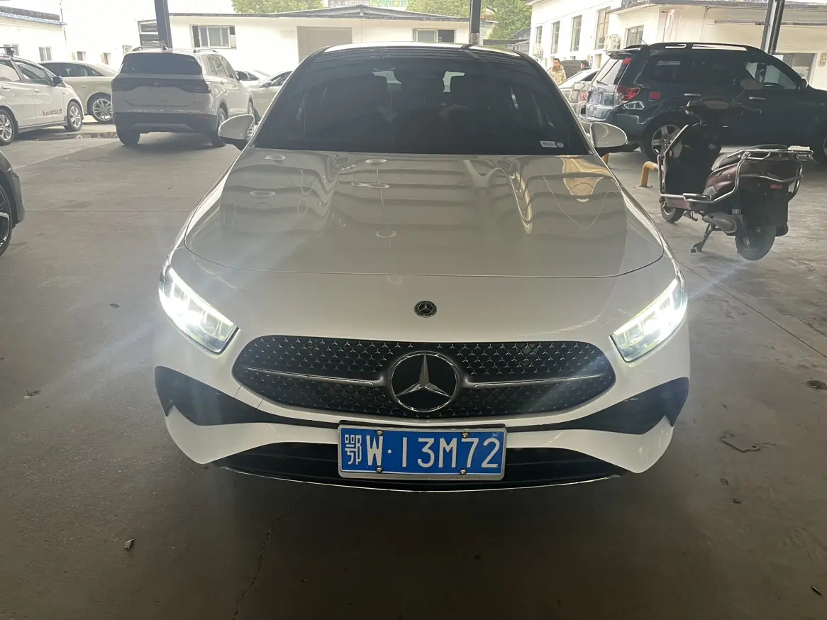 Mercedes-Benz Mercedes Benz A Class  из Китая