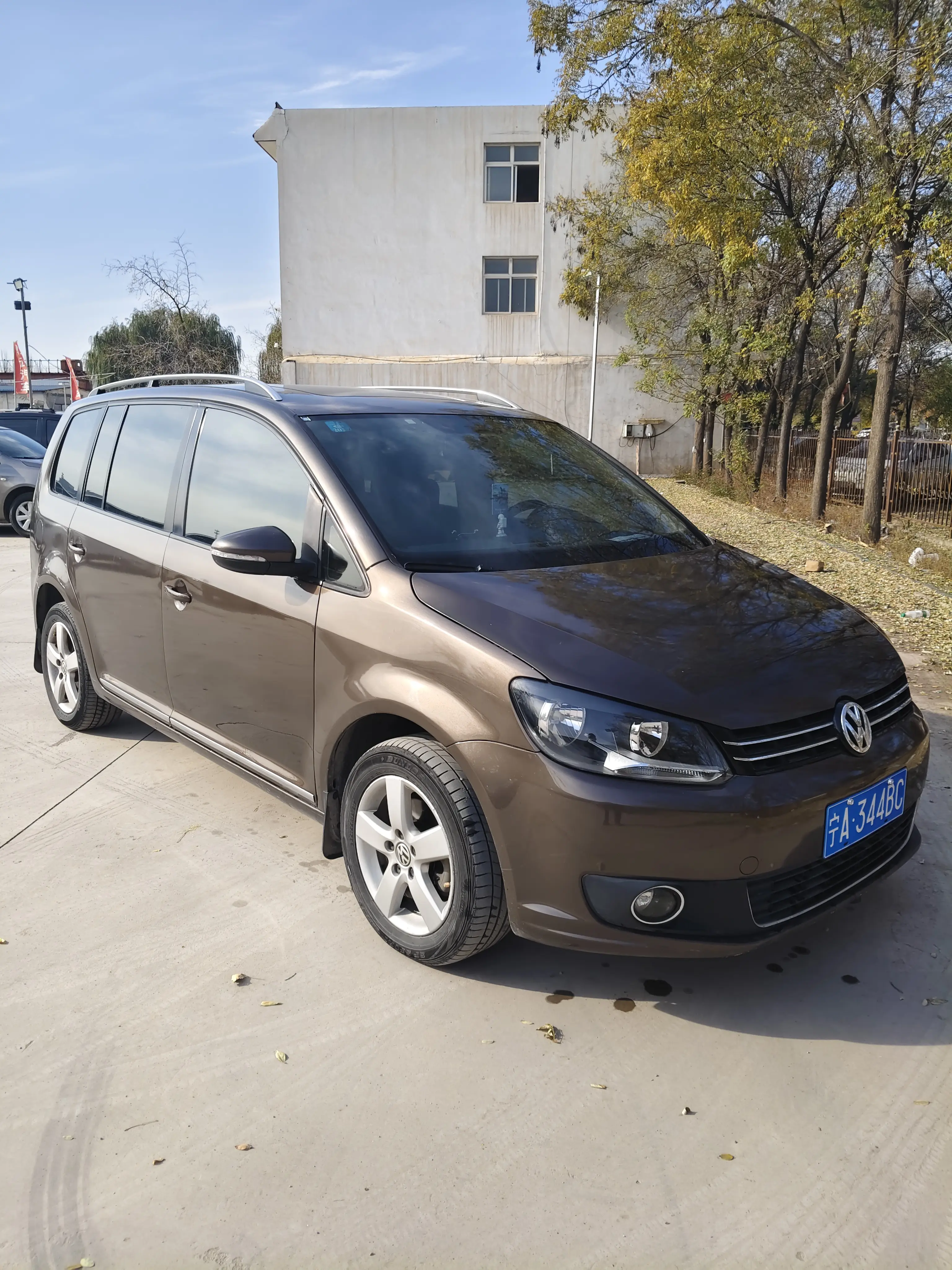 Volkswagen Touran  из Китая