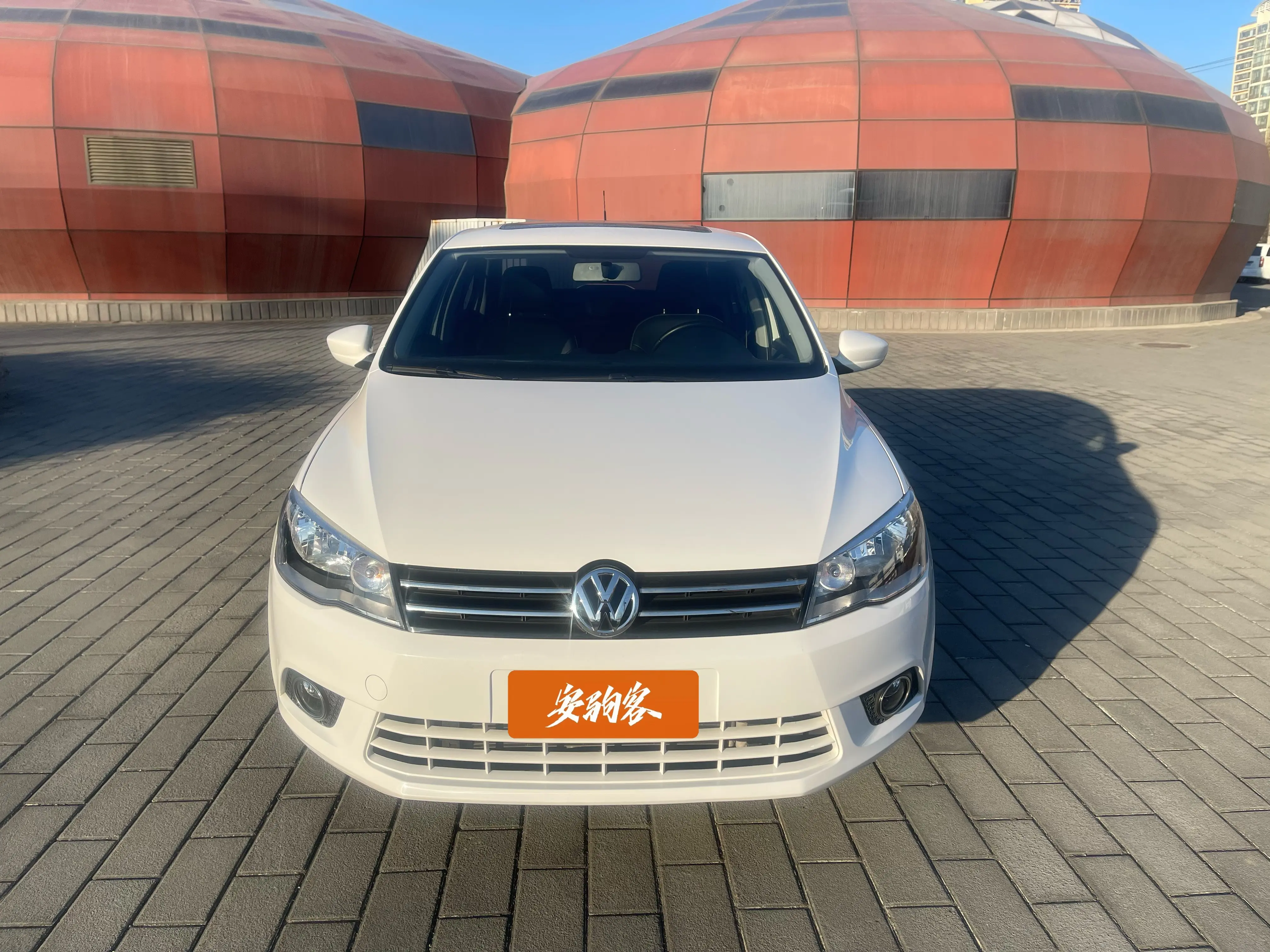Volkswagen Jetta  из Китая