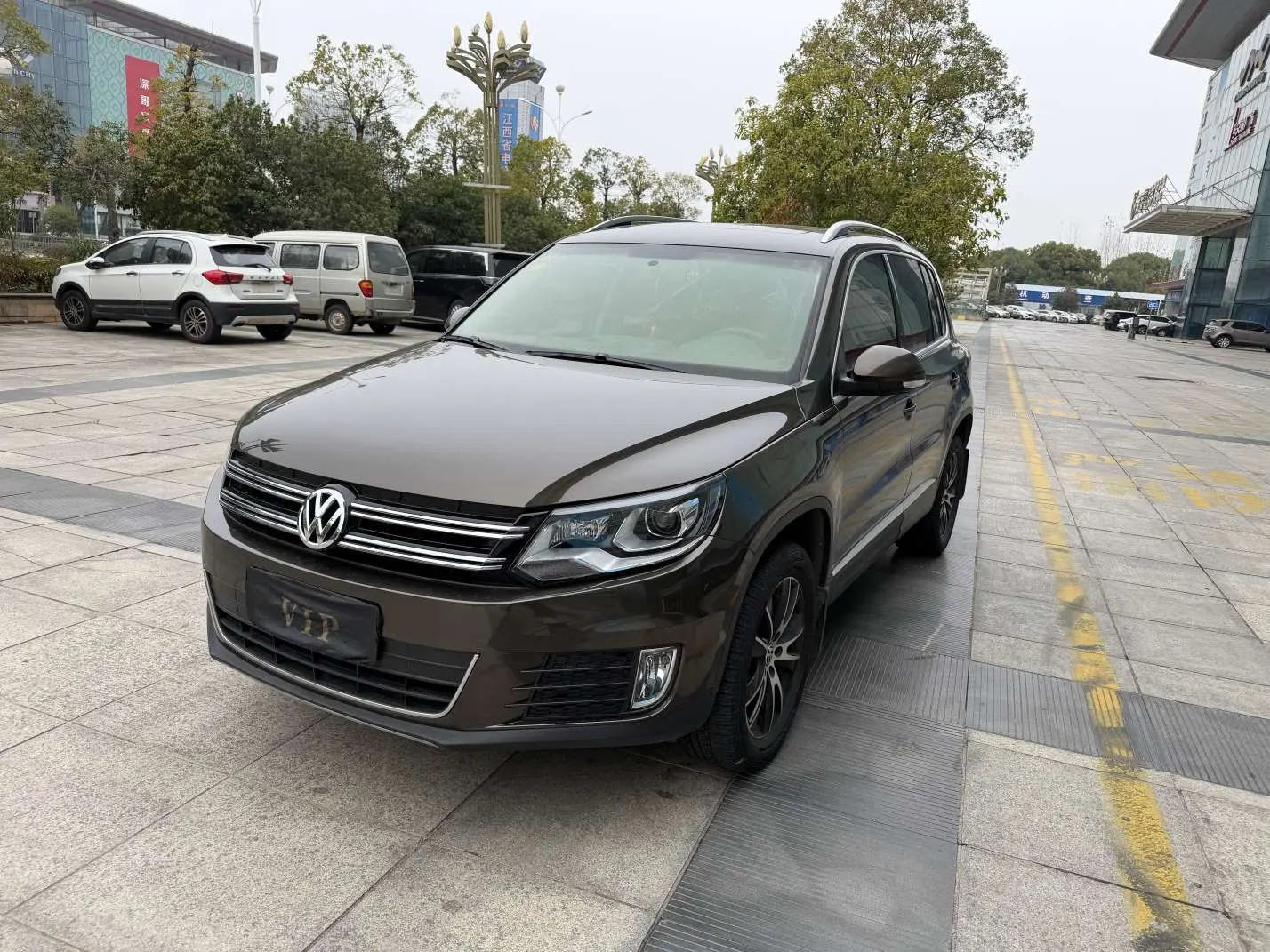Volkswagen Tiguan  из Китая