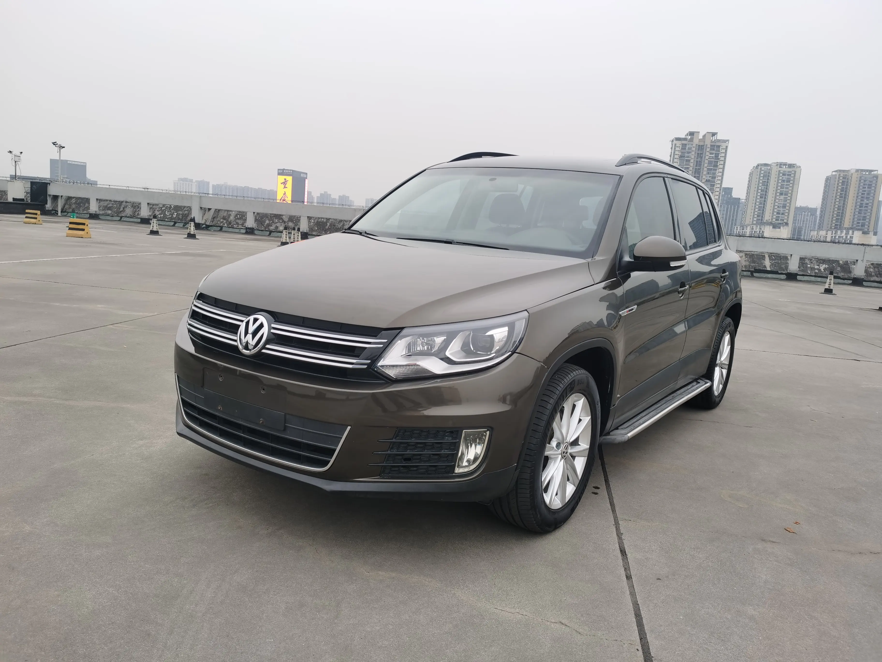 Volkswagen Tiguan  из Китая