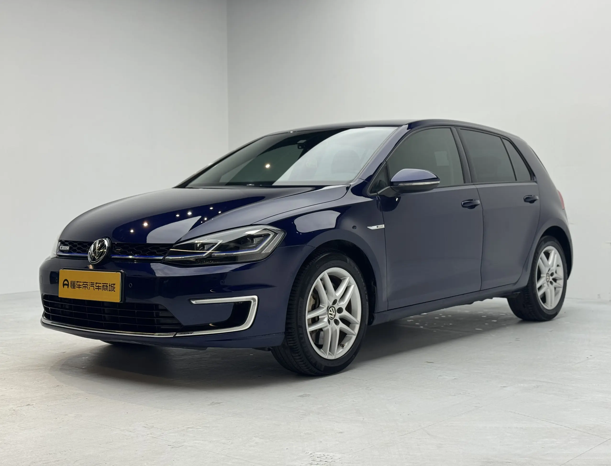 Volkswagen E-Golf  из Китая