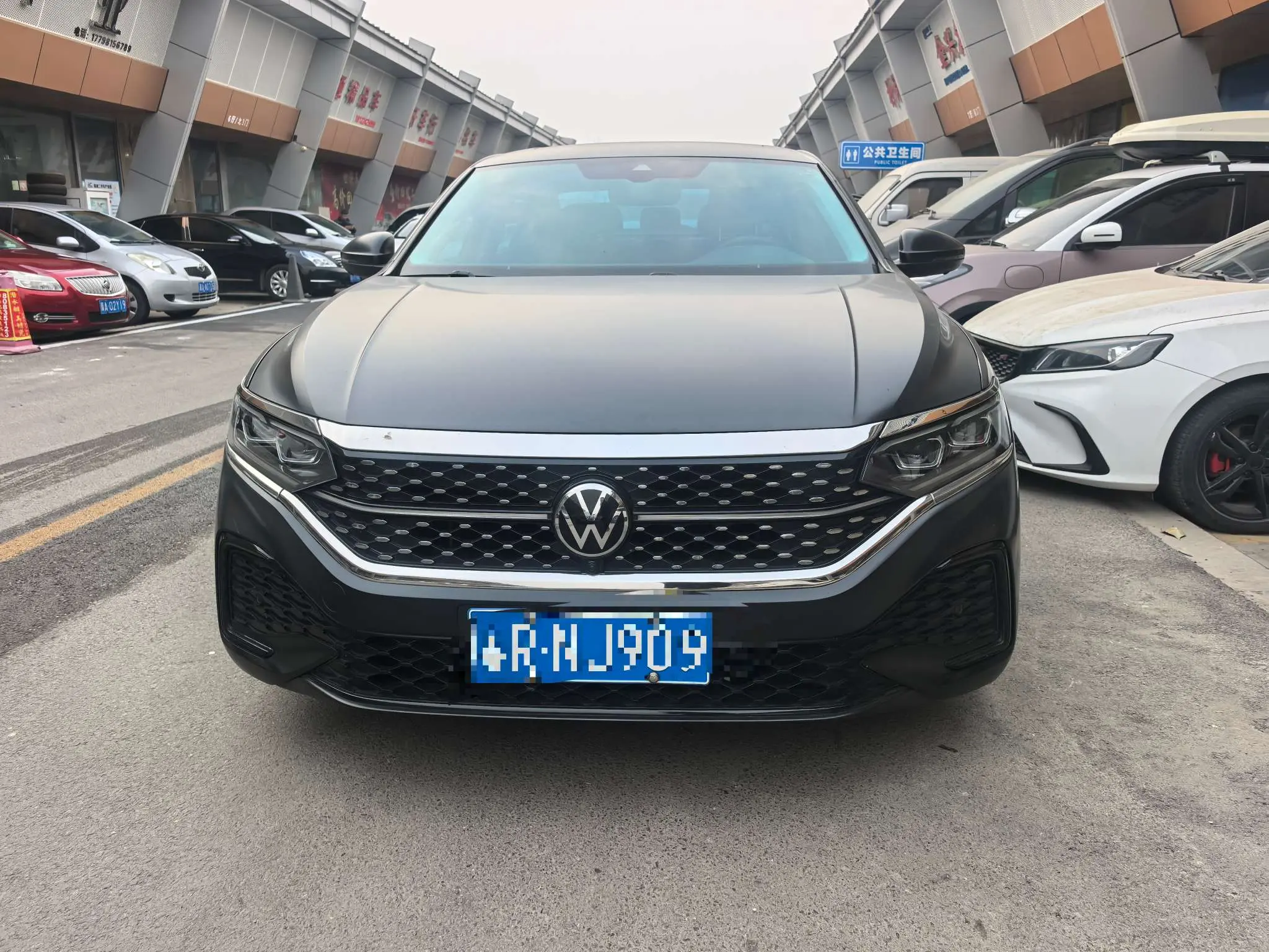 Volkswagen Passat  из Китая