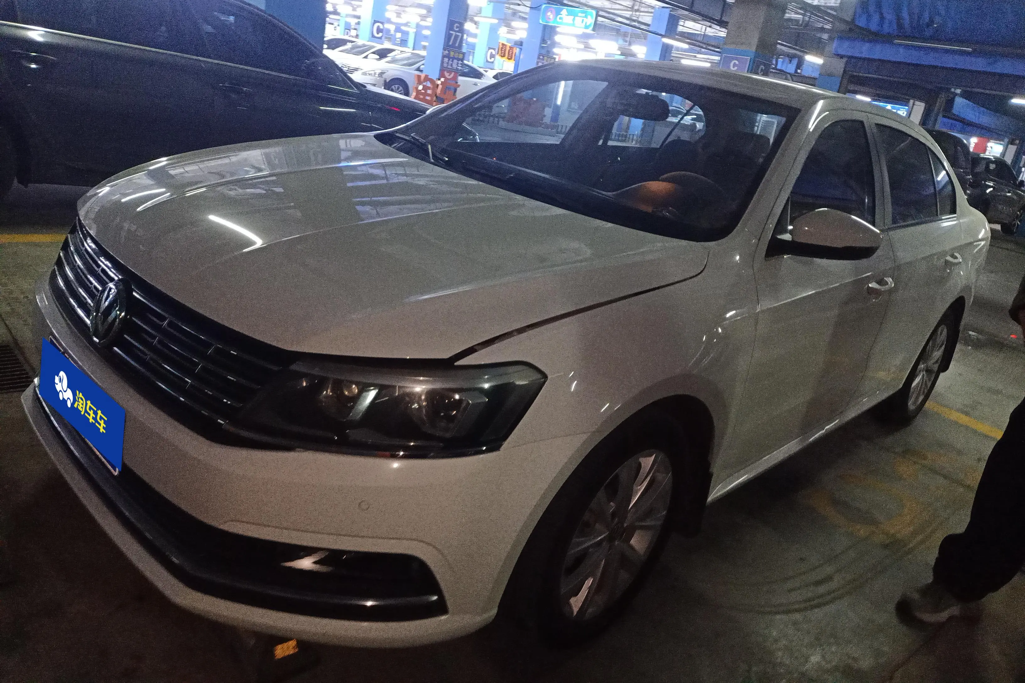 Volkswagen Lavida  из Китая