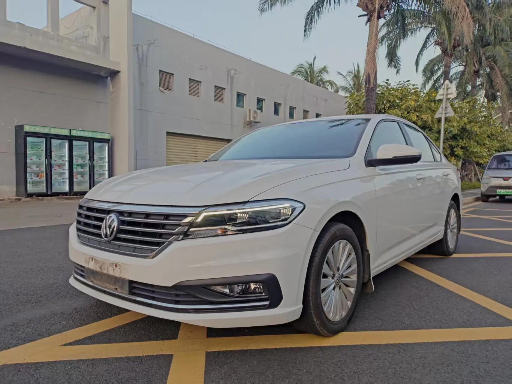 Volkswagen Lavida  из Китая