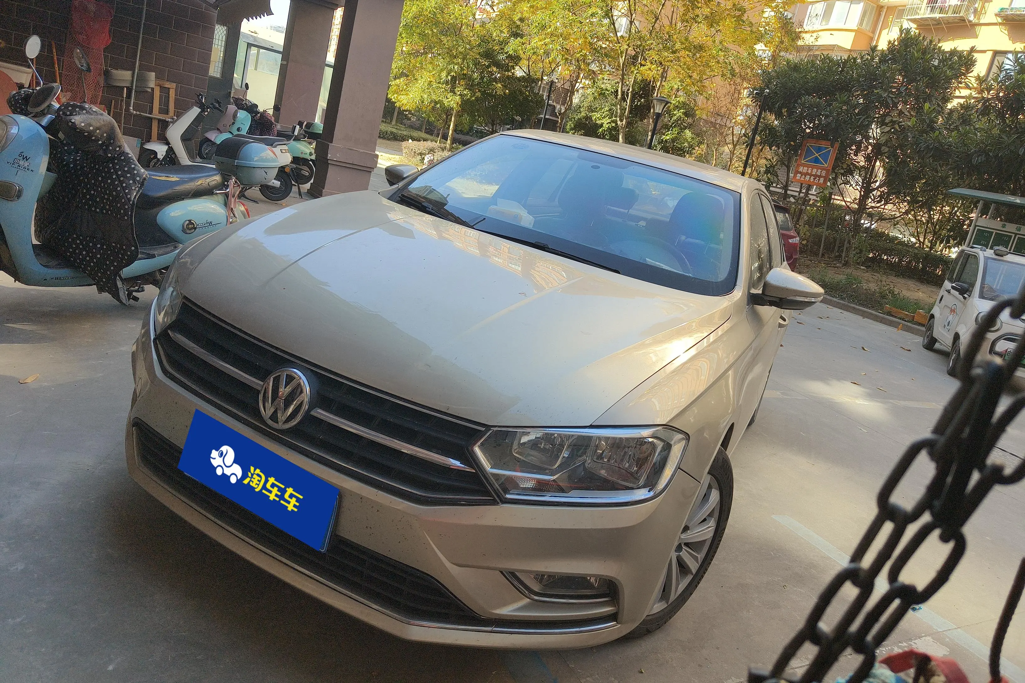 Volkswagen Bora  из Китая