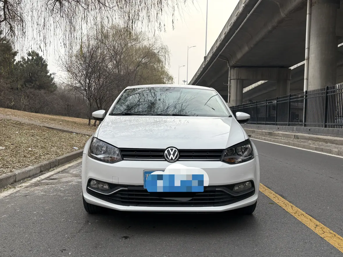 Volkswagen Polo  из Китая