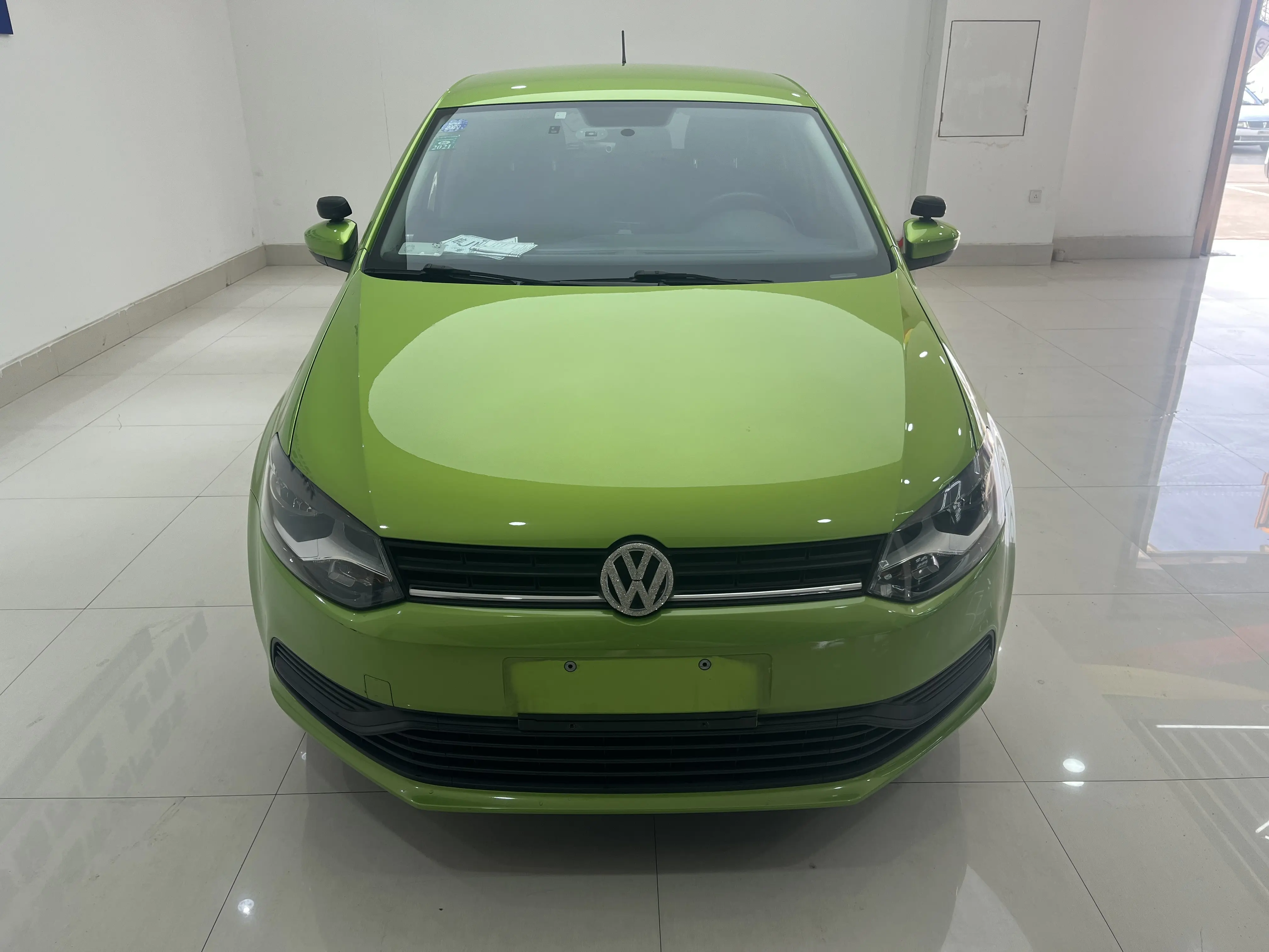 Volkswagen Polo  из Китая