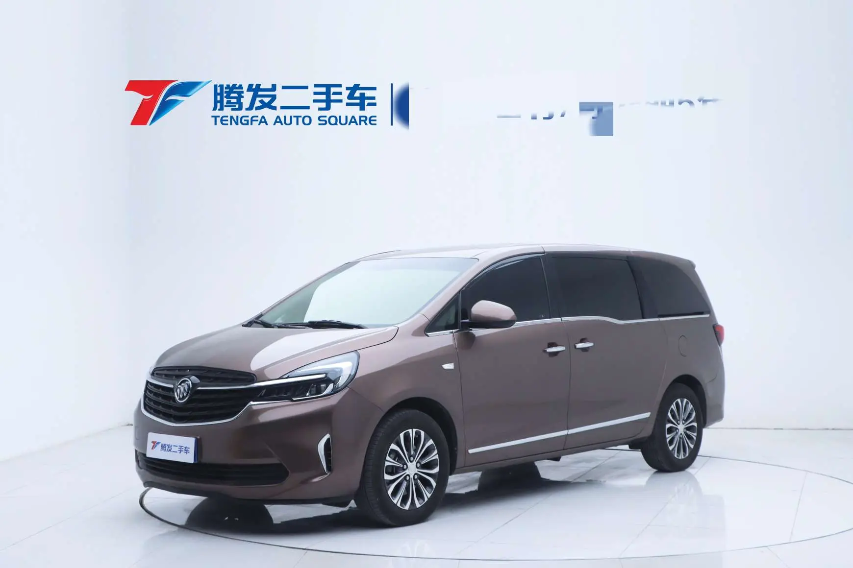 Buick GL8  из Китая