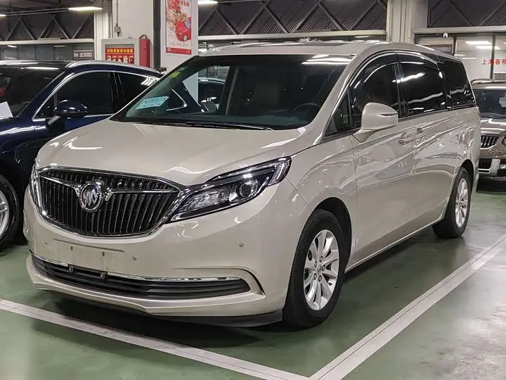 Buick GL8  из Китая