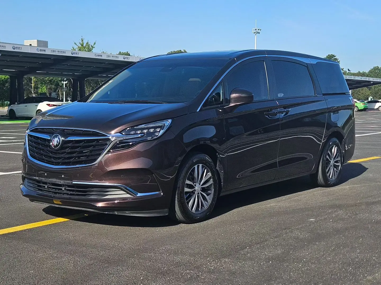 Buick GL8  из Китая