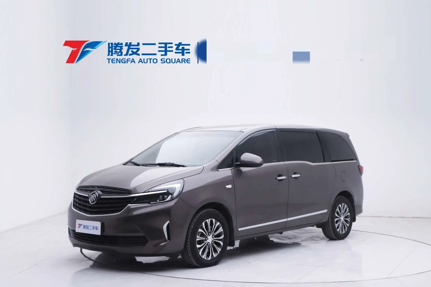 Buick GL8  из Китая