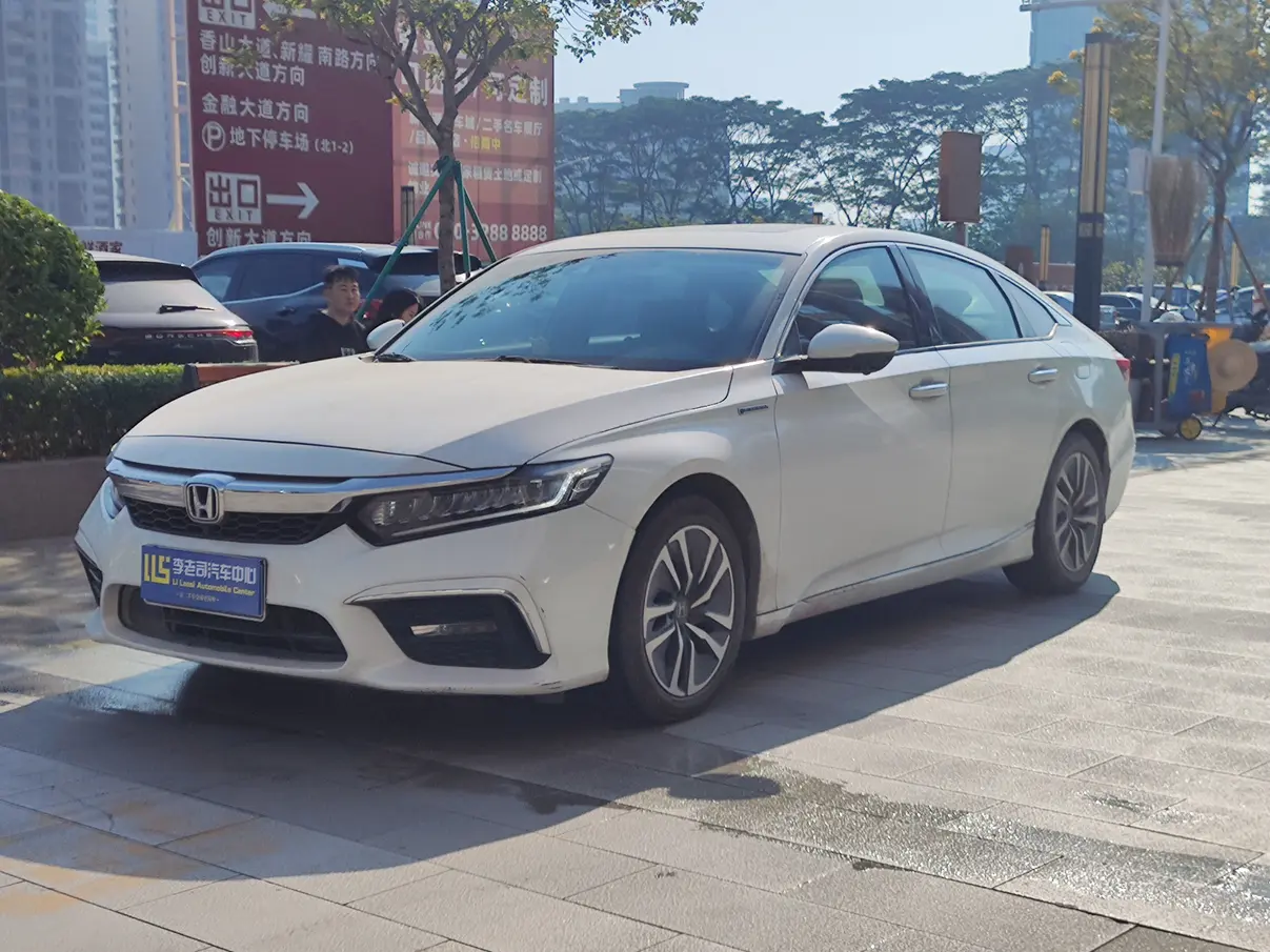 Honda Inspire (Yingshipai)  из Китая