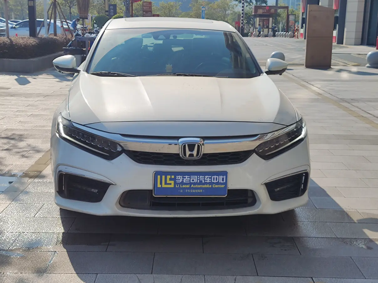Honda Inspire (Yingshipai)  из Китая