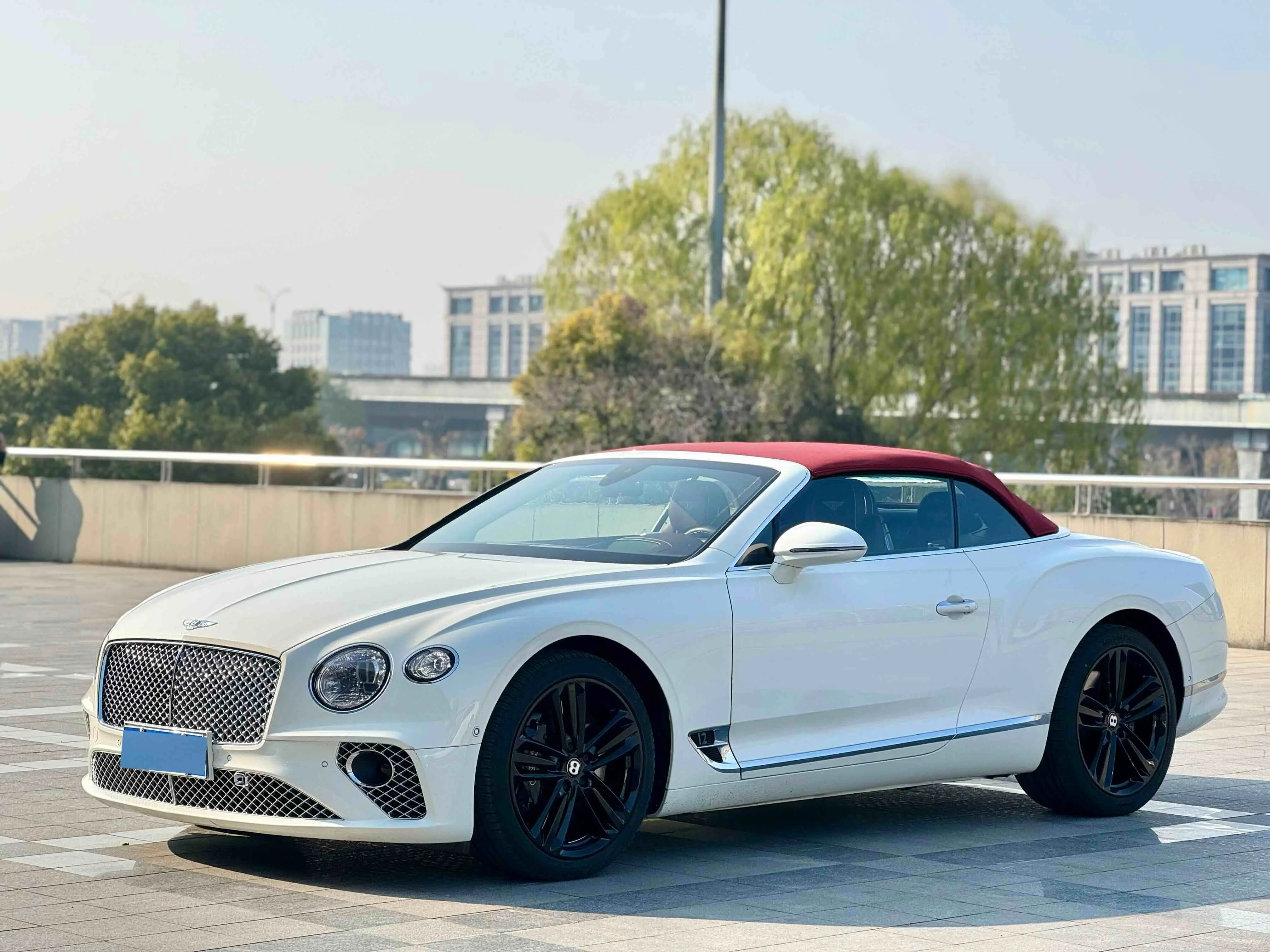 Bentley Continental  из Китая
