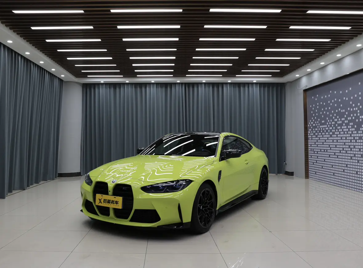 BMW M4  из Китая