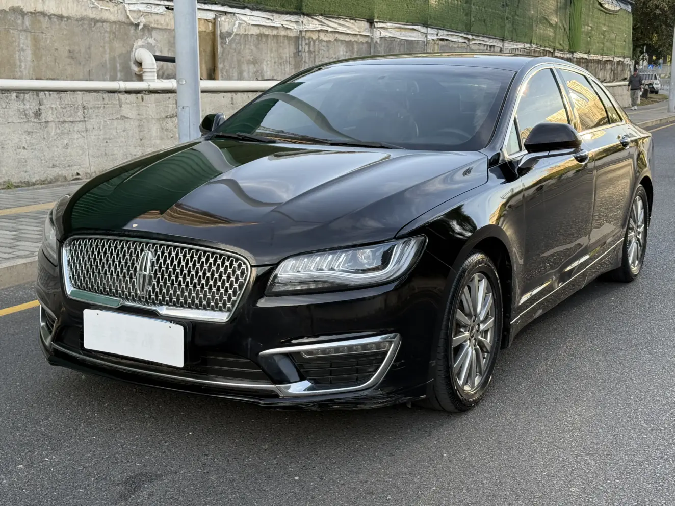 Lincoln MKZ  из Китая