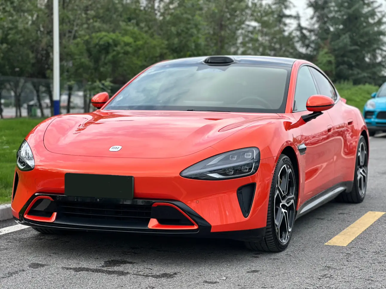 Xiaomi car Xiaomi SU7  из Китая