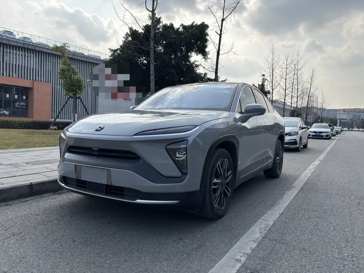 NIO EC6  из Китая