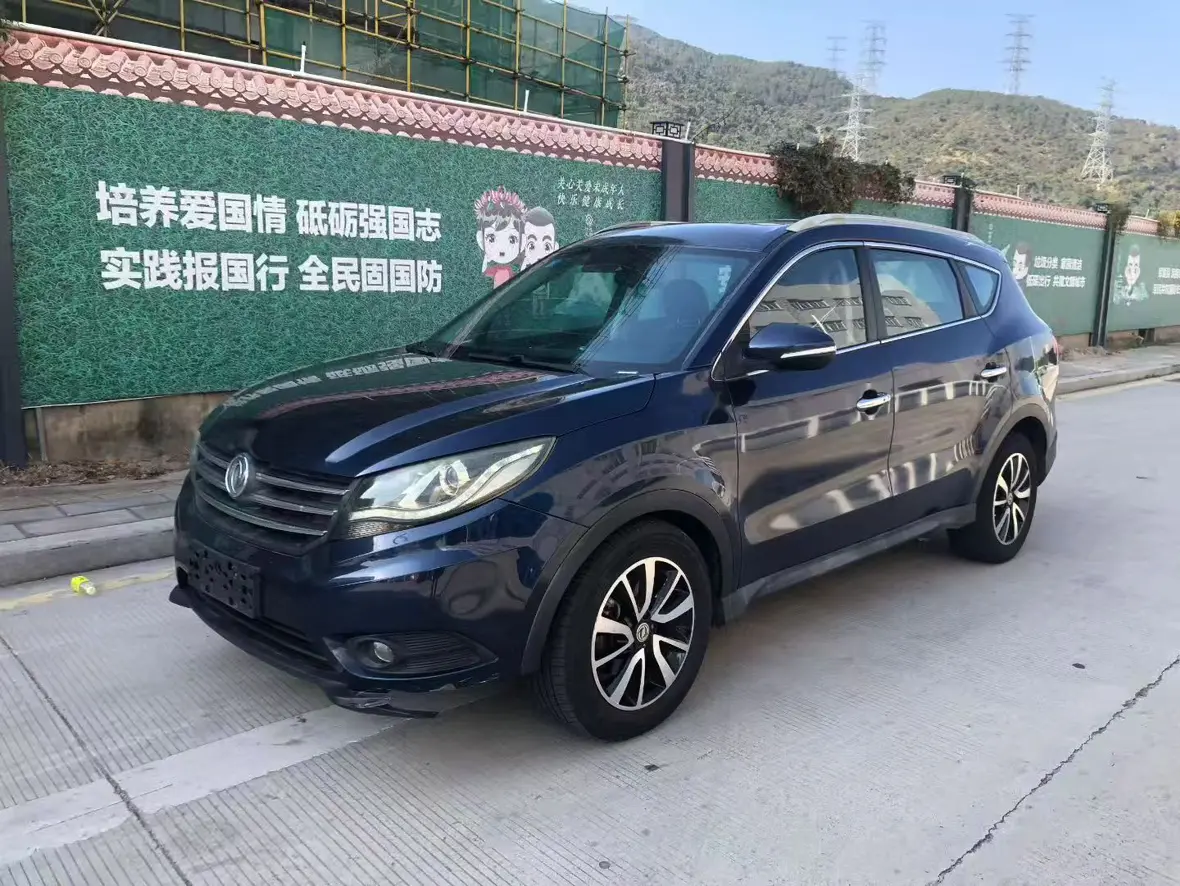 Dongfeng Fengon 580  из Китая