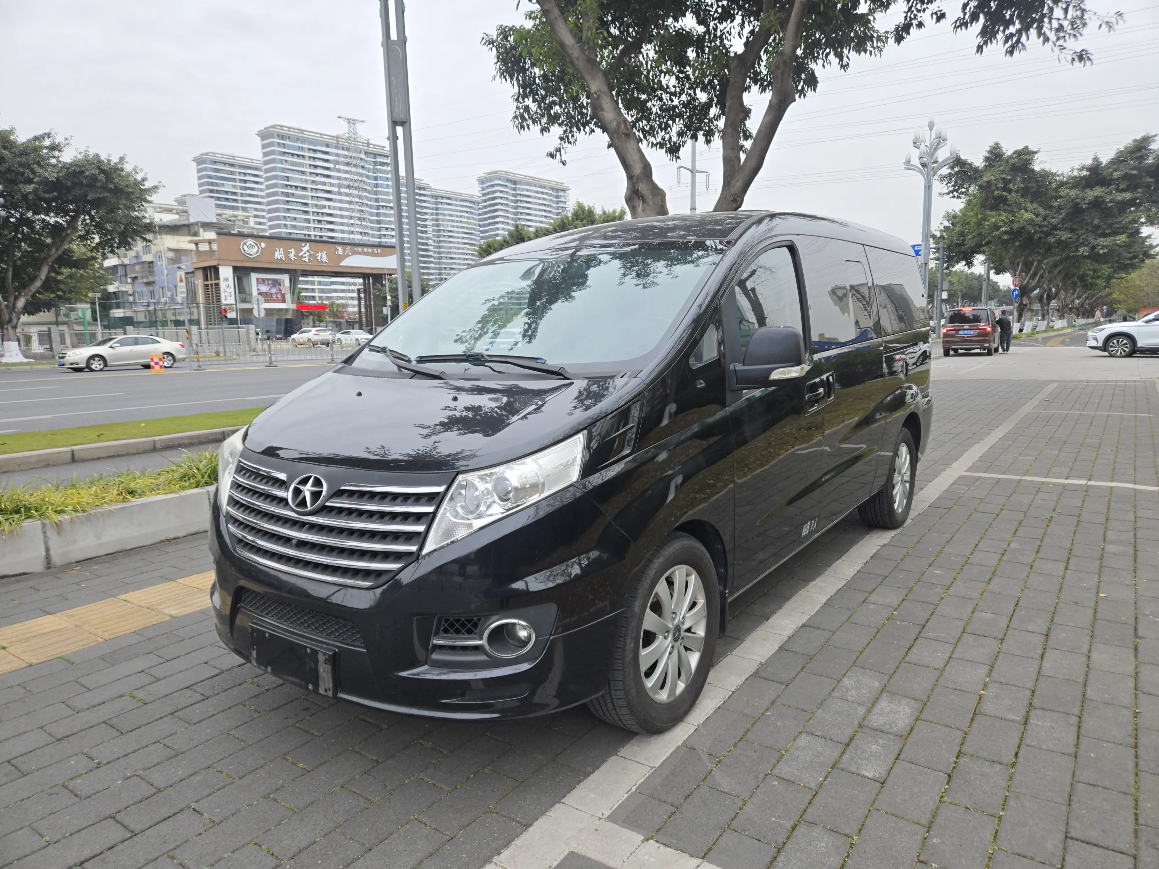 Jiangxi Ruifeng M5  из Китая