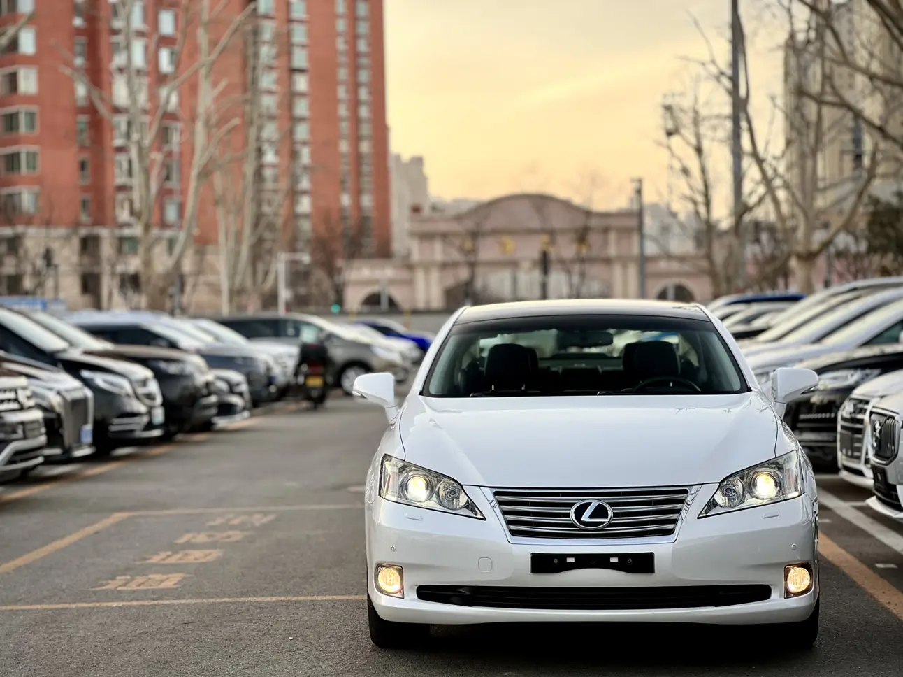 Lexus ES  из Китая