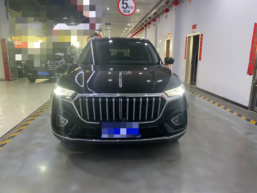 Hongqi HS5  из Китая