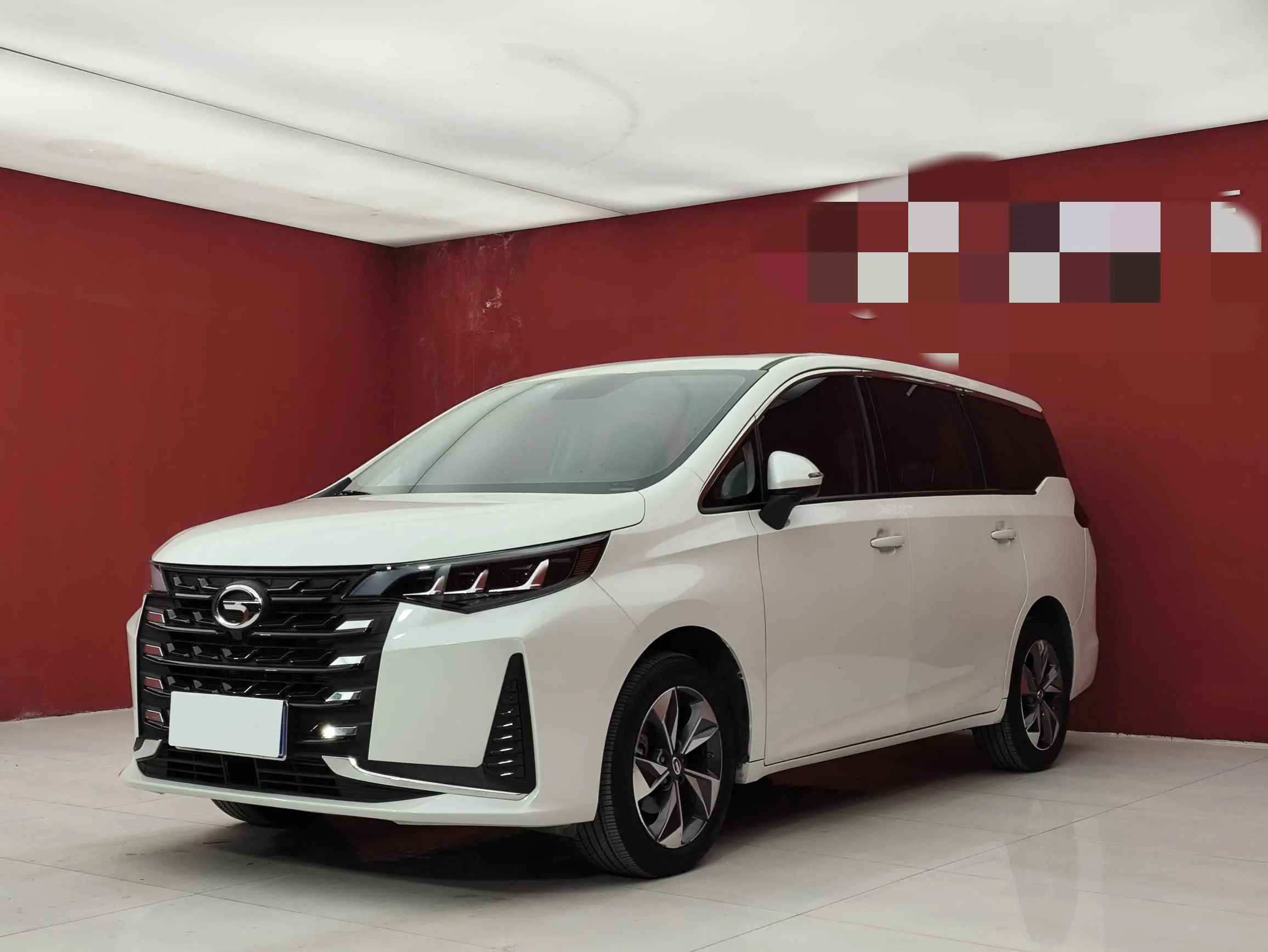 GAC Trumpchi M6  из Китая