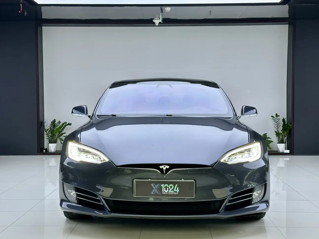 Tesla Model S  из Китая