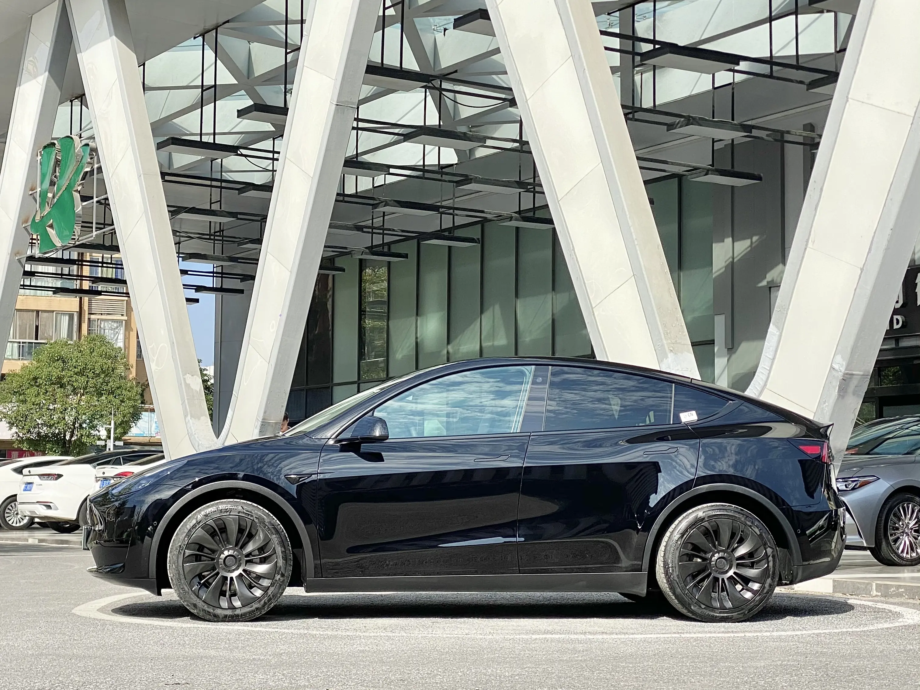 Tesla Model Y  из Китая