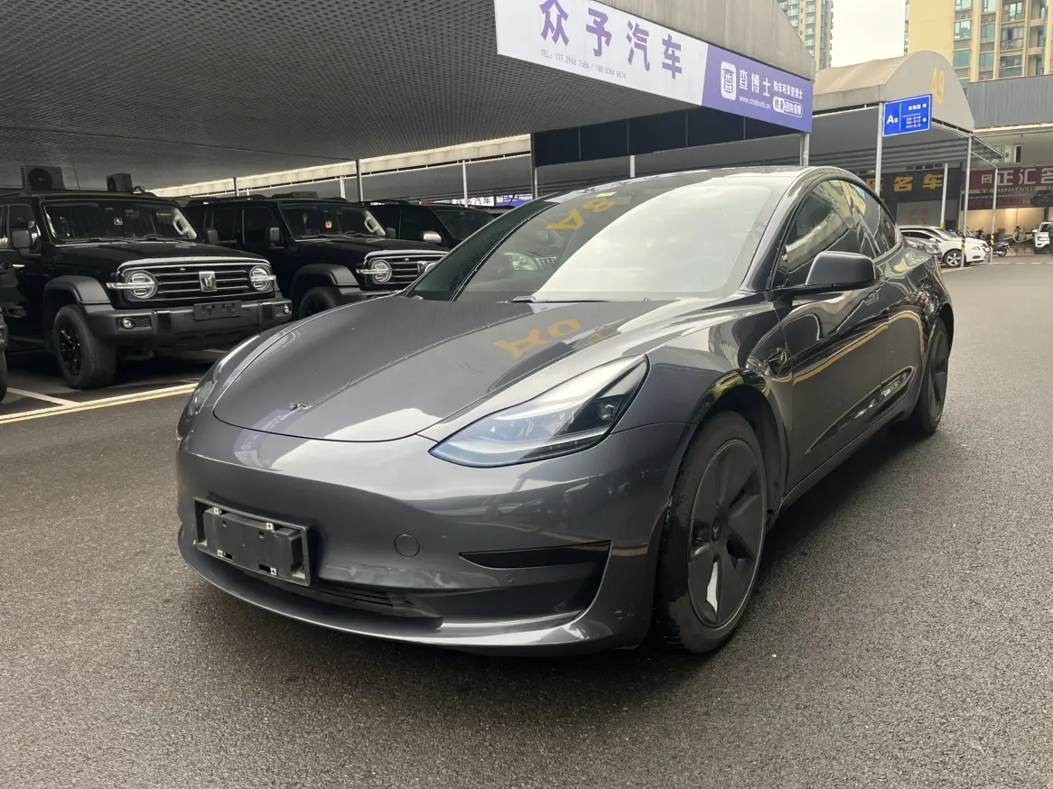 Tesla Model 3  из Китая