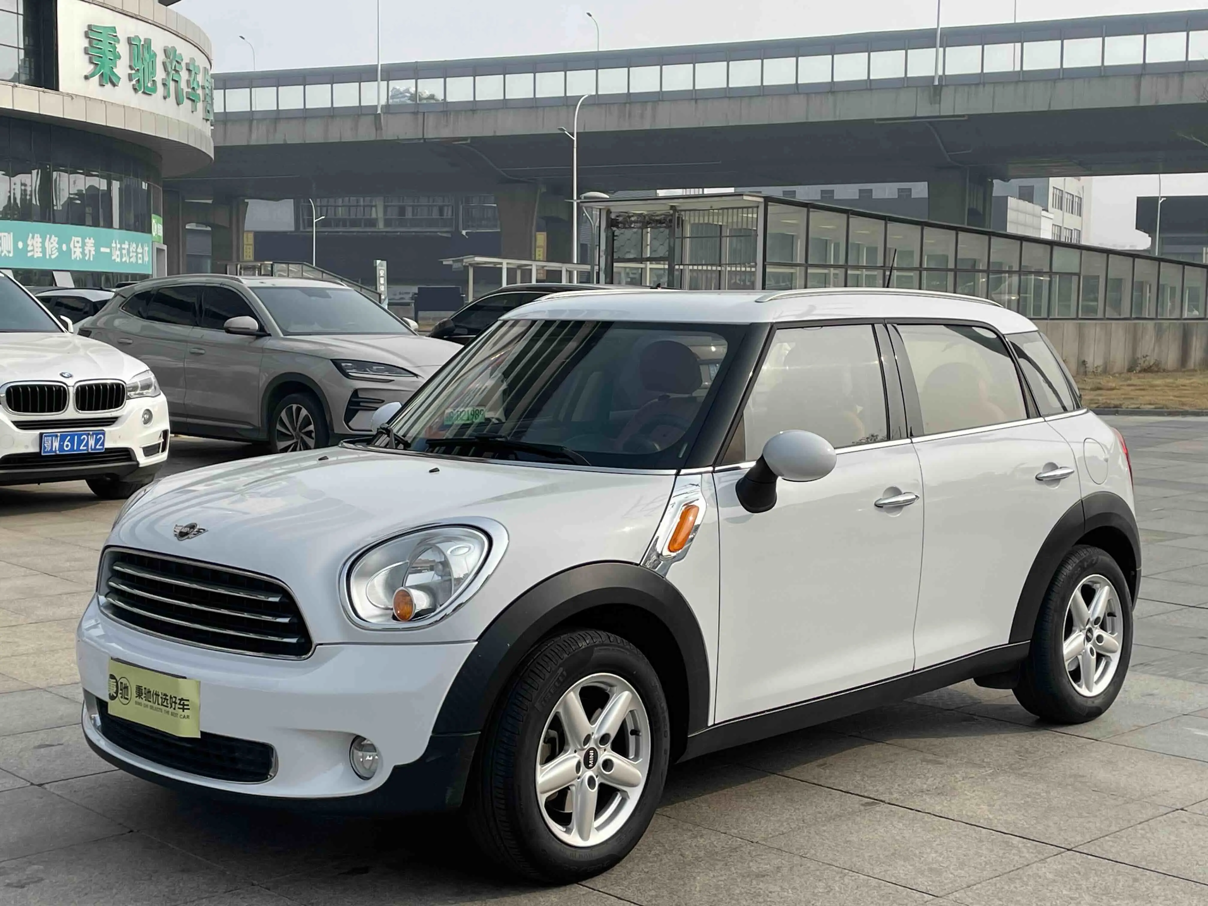 MINI COUNTRYMAN  из Китая
