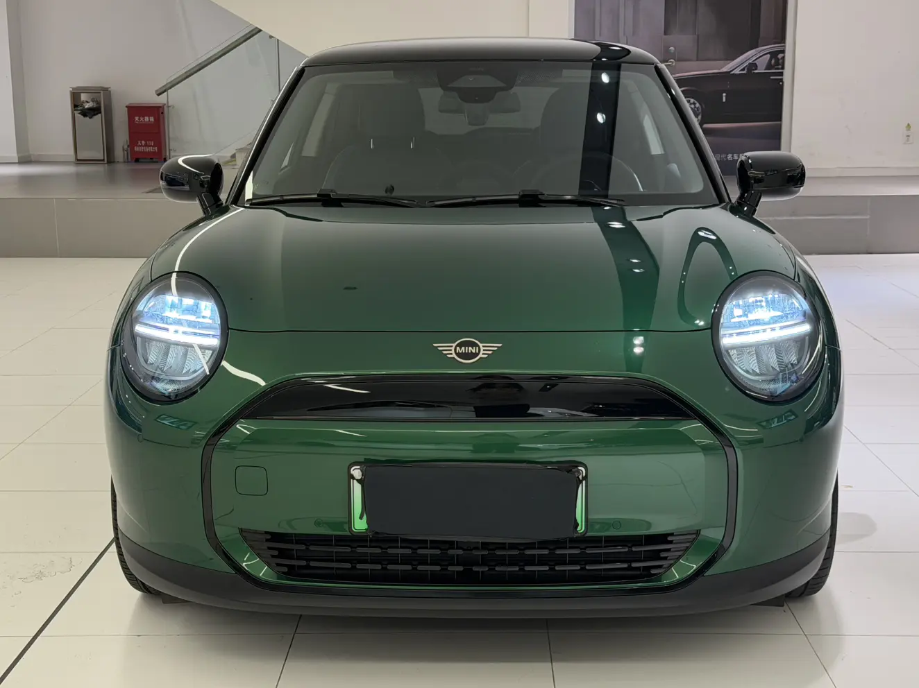 MINI ELECTRIC  COOPER  из Китая