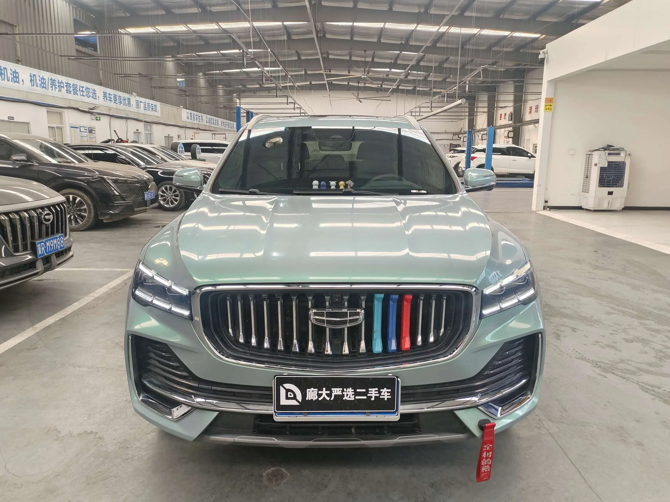 Geely Monjaro (Xingyue L)  из Китая