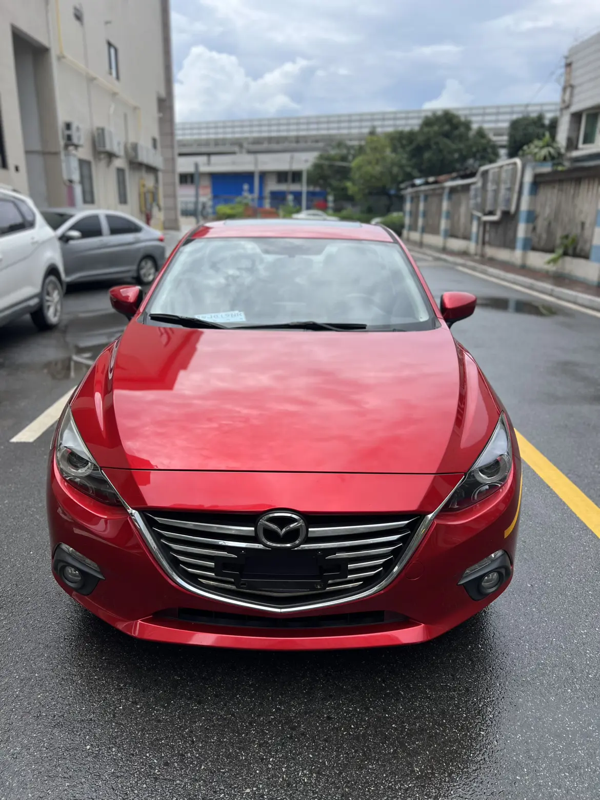 Mazda Axela (Mazda3)  из Китая