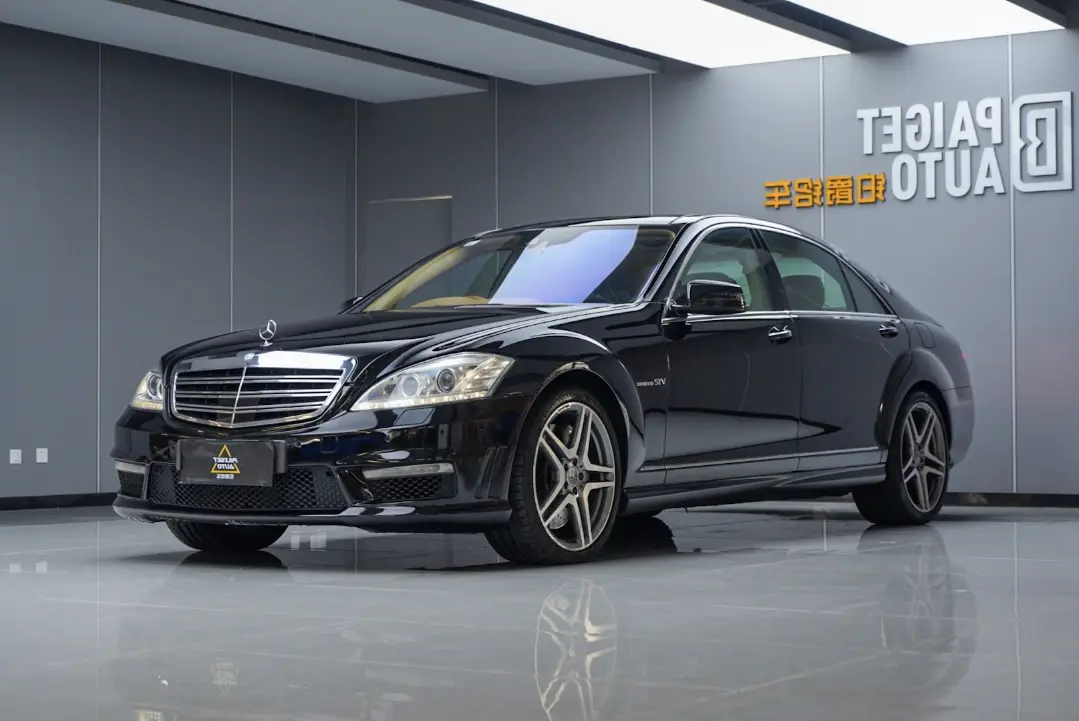 Mercedes-Benz S-Class AMG  из Китая