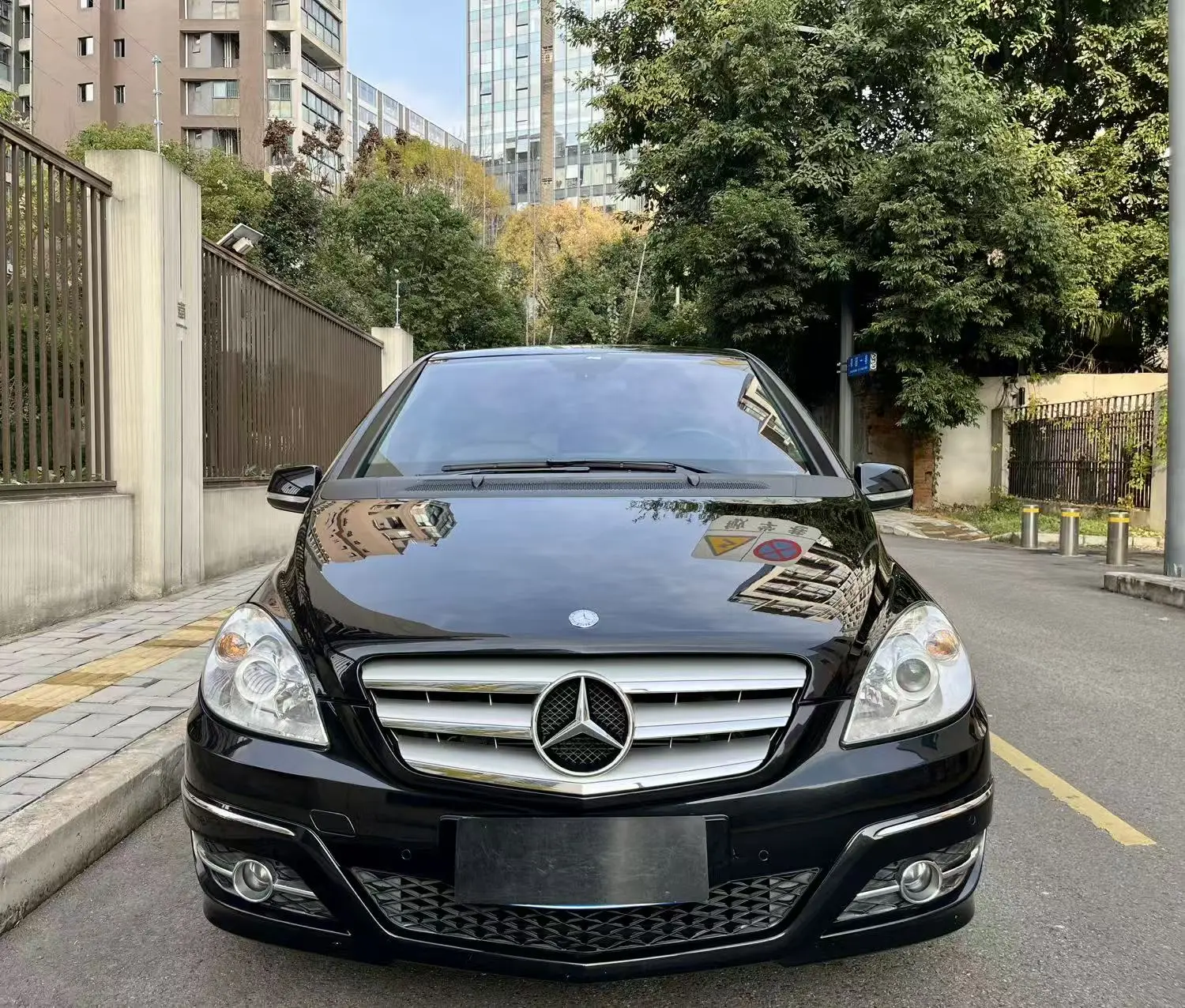 Mercedes-Benz Mercedes Benz B Class  из Китая