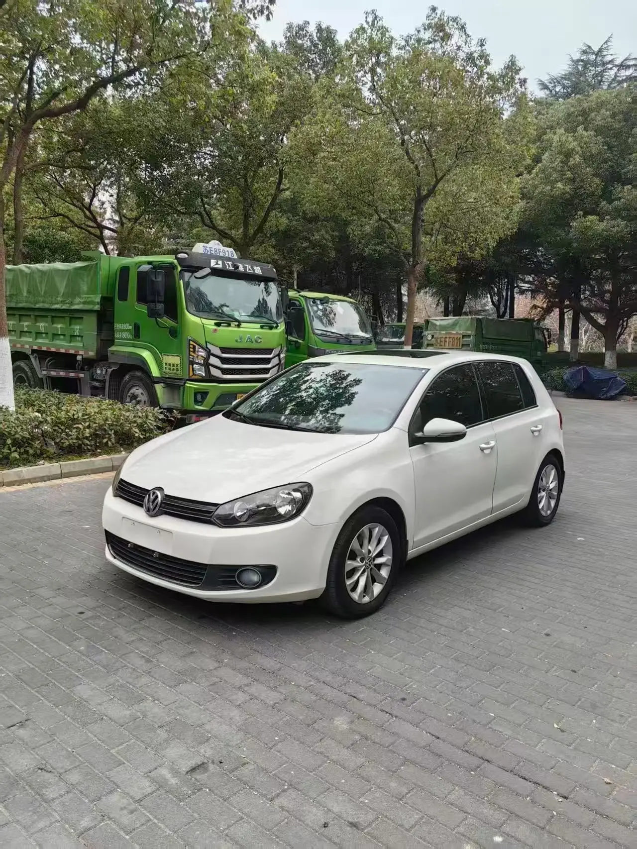 Volkswagen Golf  из Китая