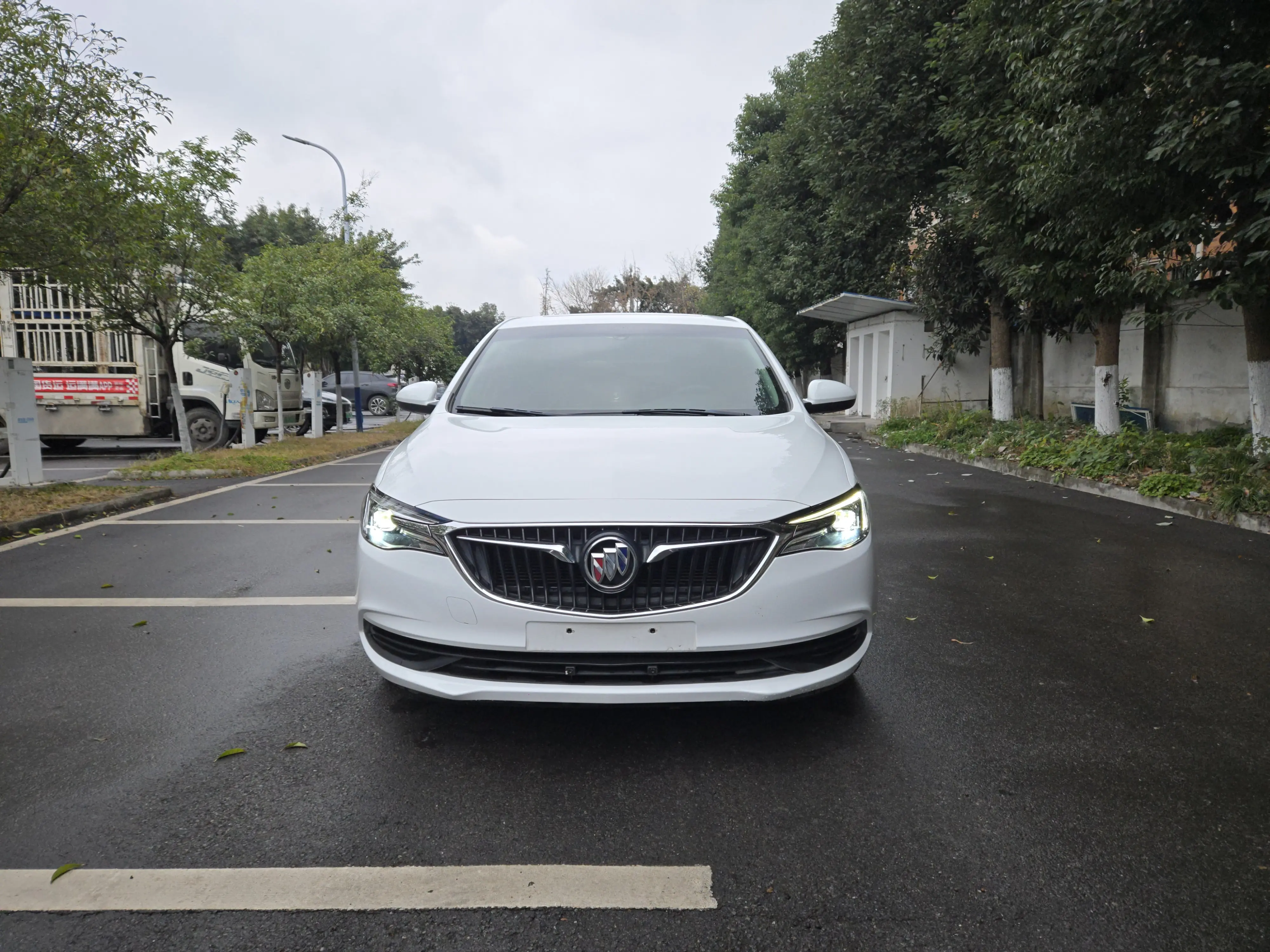 Buick Yinglang  из Китая