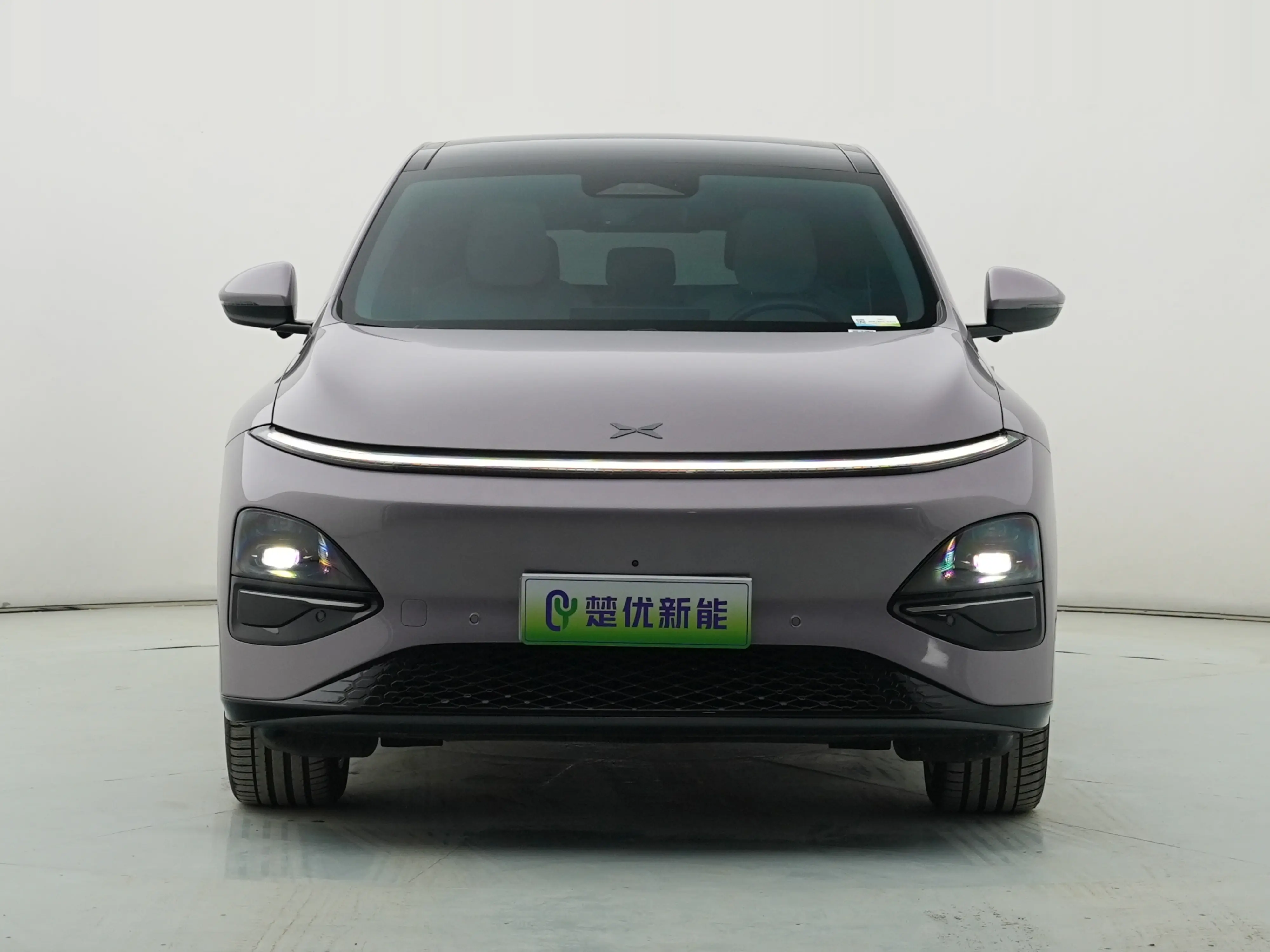 Xpeng G6  из Китая