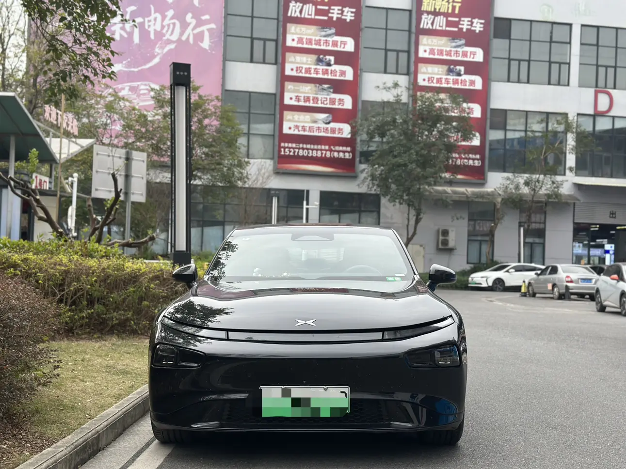 Xpeng P7  из Китая