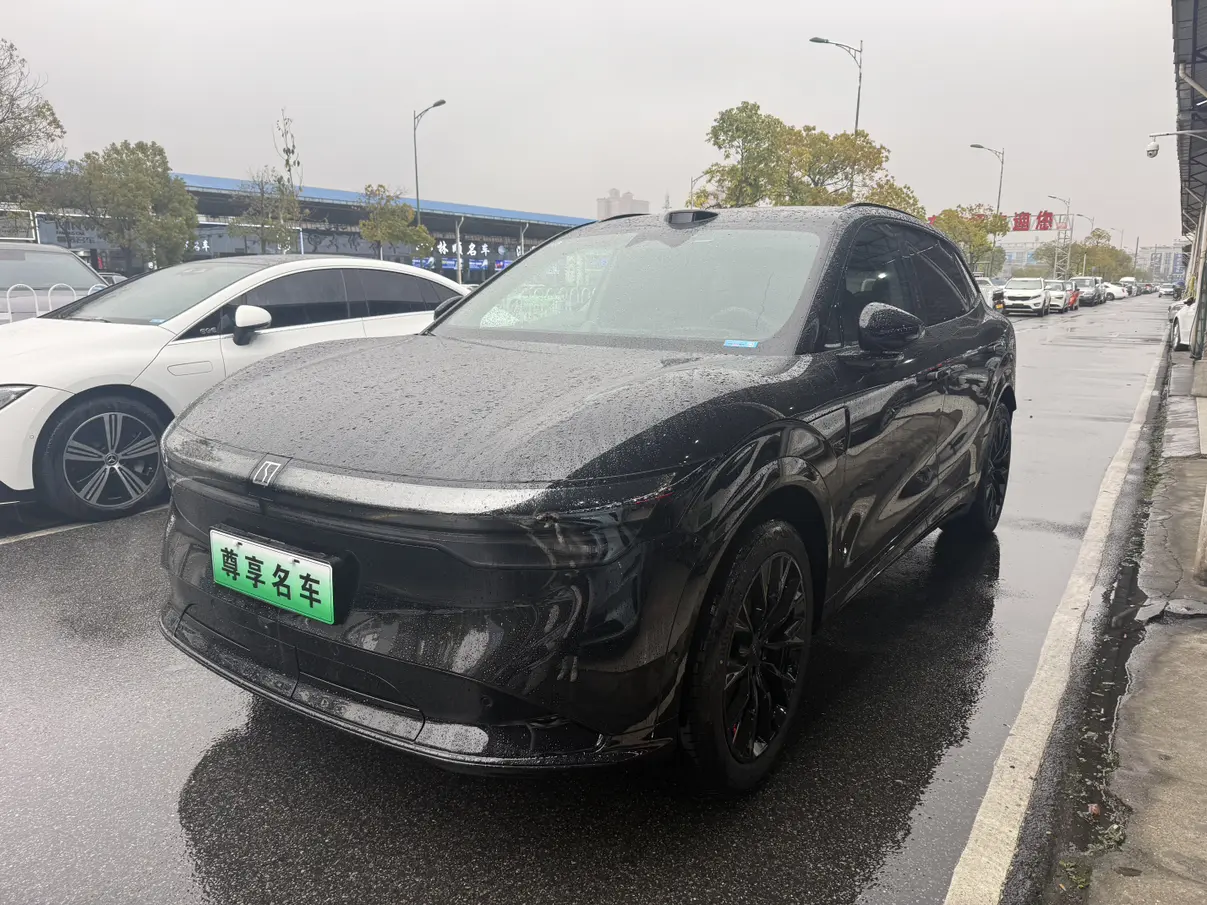 ZEEKR 7X  из Китая